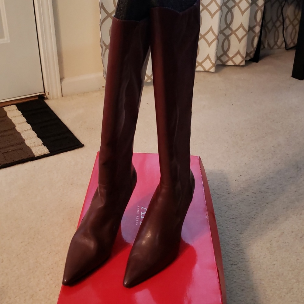 Women's boots